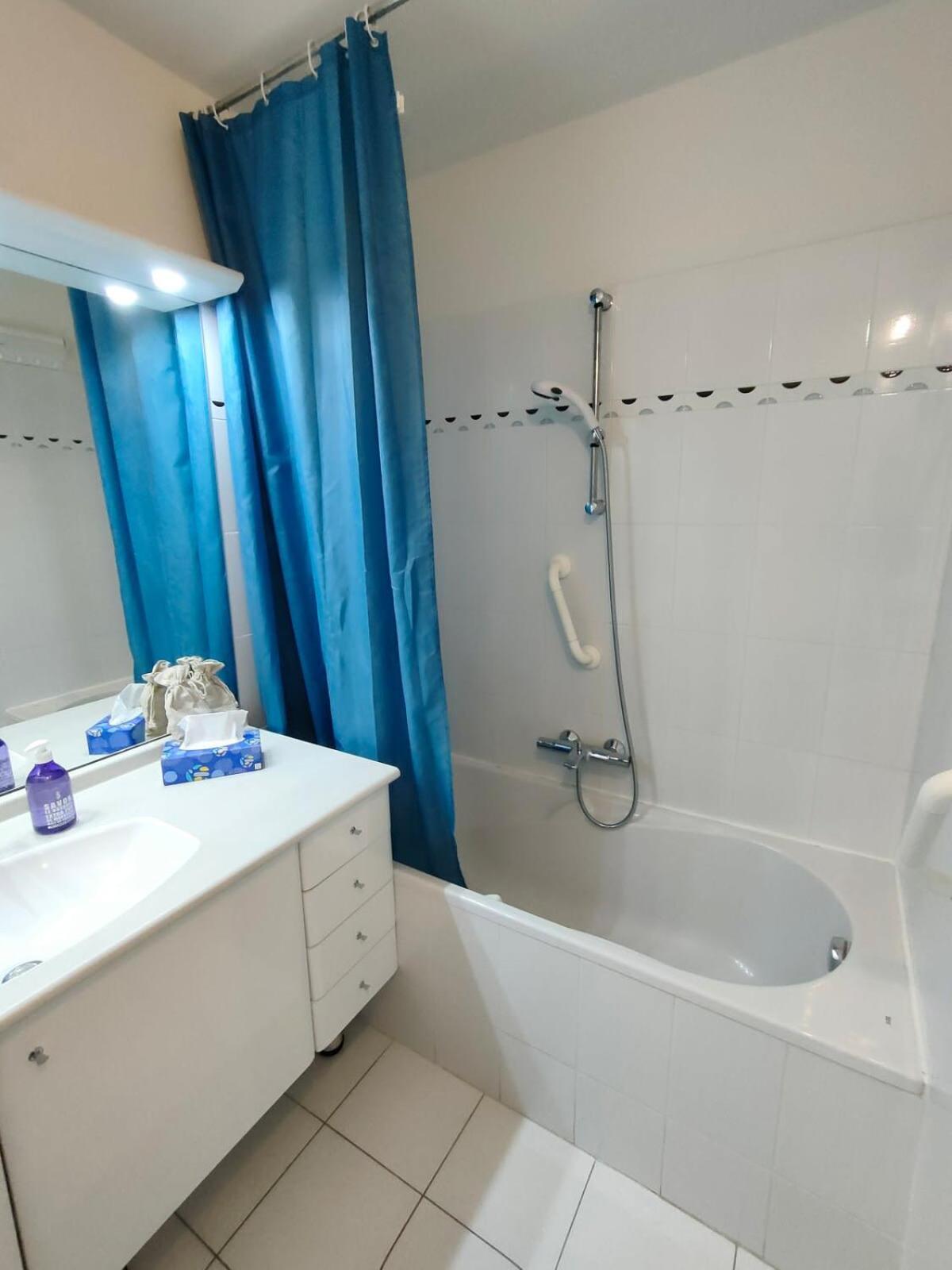 Apartment With Pool Air Conditioning Wifi And Garage Collioure Exterior photo